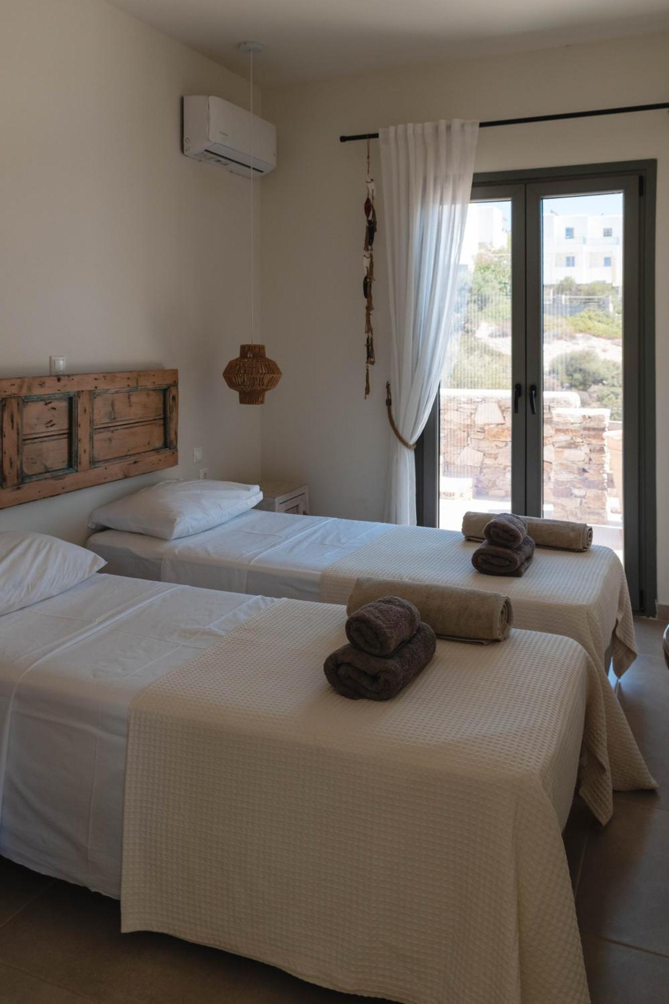 Deja Blue Villa 1 Agios Georgios  外观 照片